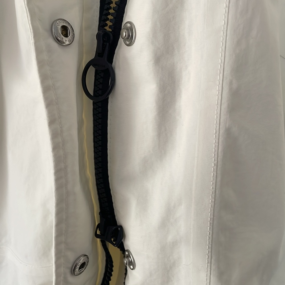 XL - NWOT - Lands' End White Hooded Jacket with belt - Picture 4 of 6